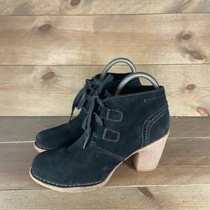 Clarks carleta Womens size 6 shoes black suede heel ankle boots